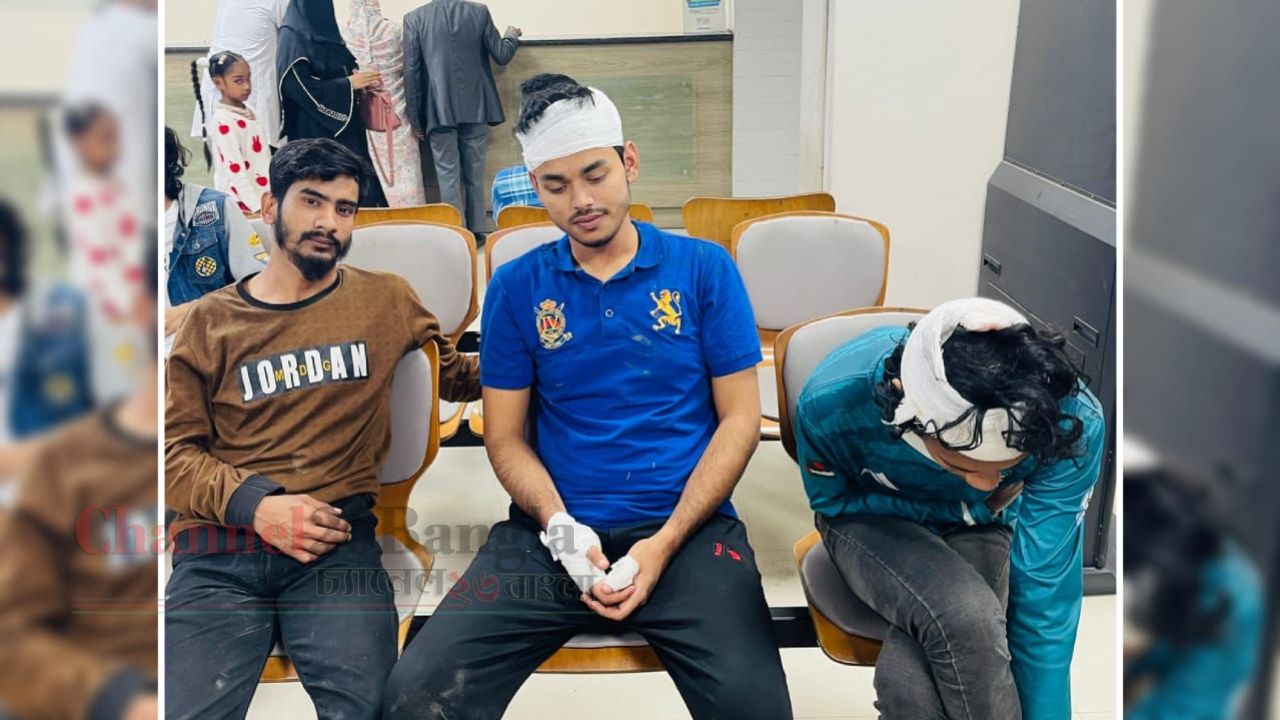 সিদ্ধিরগঞ্জে এনসিপি কর্মীদের ওপর সন্ত্রাসী হামলা: পোস্টার লাগানোকে কেন্দ্র করে ৩ জনকে ছুরিকাঘাত