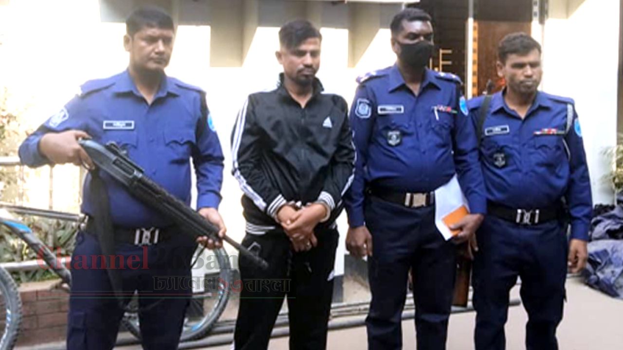 রূপগঞ্জের দূর্ধর্ষ সন্ত্রাসী নাজমুল হাসান টিপু গ্রেপ্তার