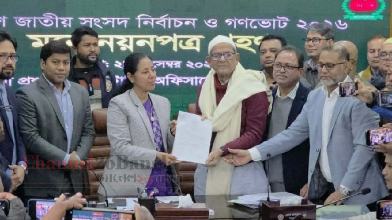 ঠাকুরগাঁও ১ আসনে মির্জা ফখরুলের মনোনয়নপত্র দাখিল