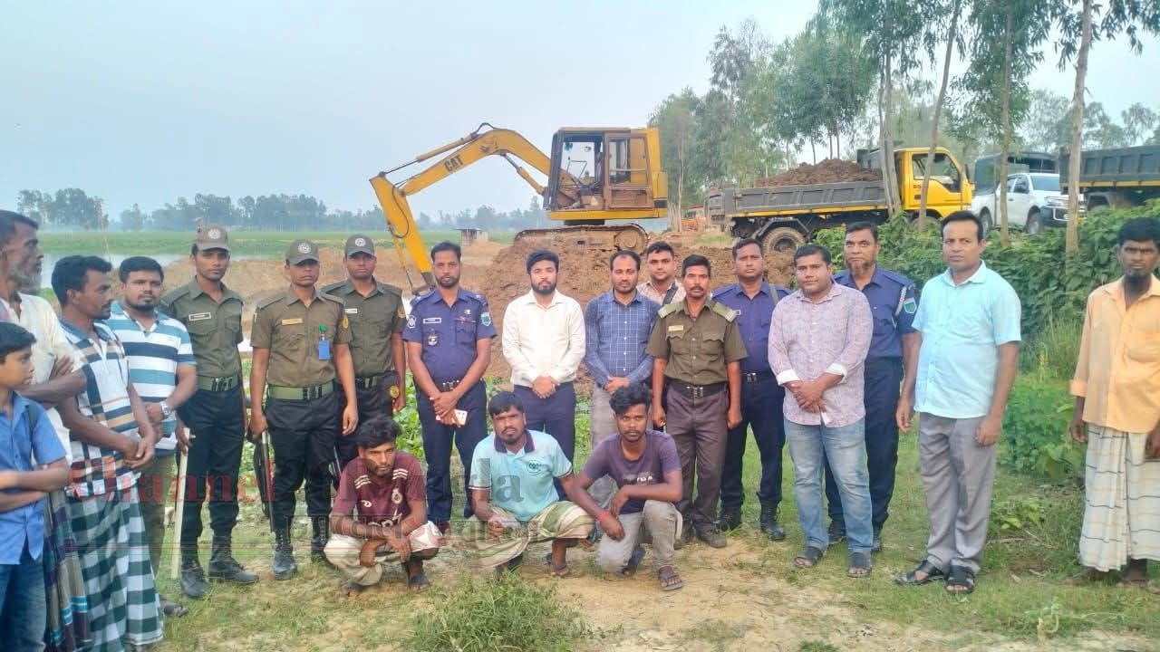 আটঘরিয়ায় অবৈধভাবে মাটি কাটার অপরাধে ব্যবসায়ীর কারাদণ্ড