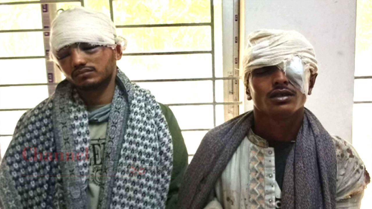 বন্দরে চাকরি প্রার্থীকে অপহরণ করে লুটপাট: গণপিটুনি শেষে ৩ যুবক গ্রেফতার