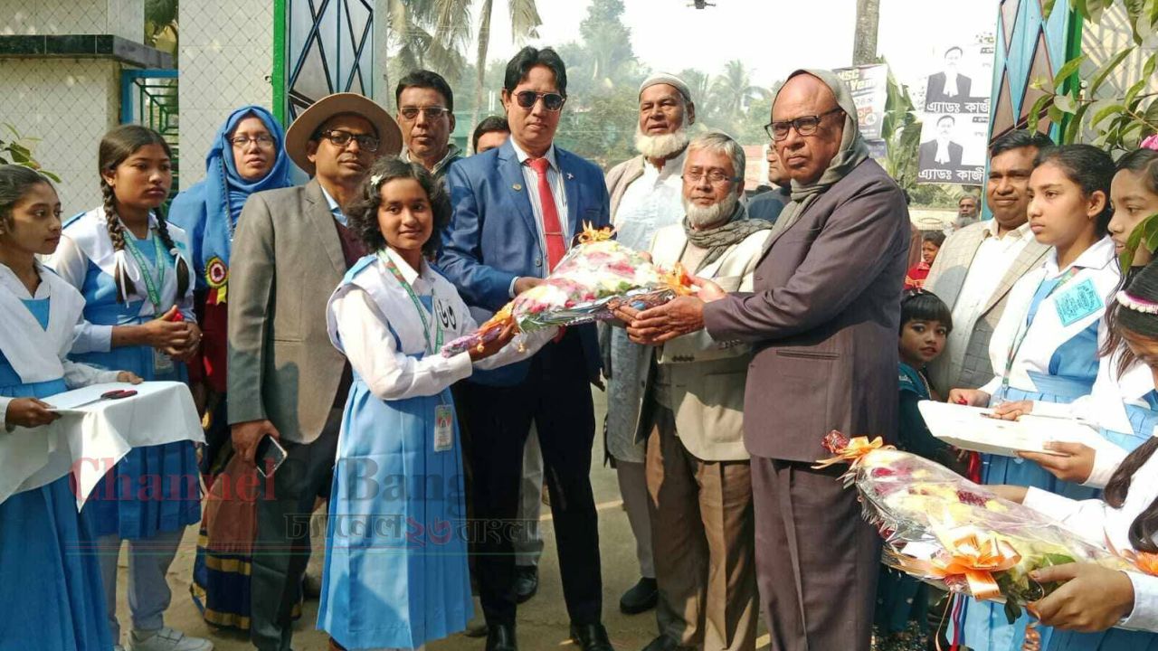 শ্রীপুরে হাট দ্বারিয়াপুর সম্মিলনী মাধ্যমিক বিদ্যালয়ের সুবর্ণজয়ন্তী ক্রীড়া উৎসব অনুষ্ঠিত