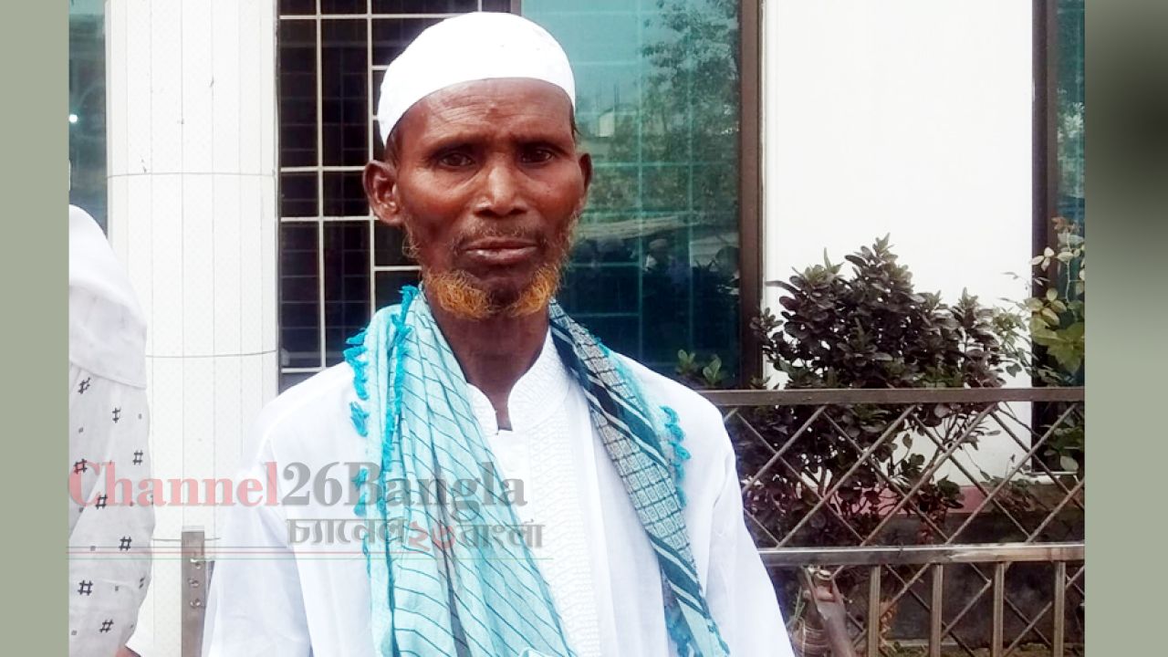 পাঁচবিবিতে ইসলাম ধর্ম গ্রহণ করলেন দীনেশ মালো