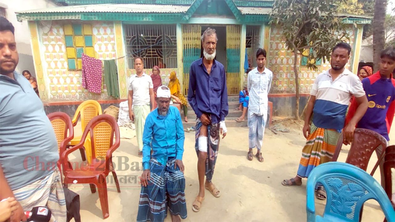 কালাপাহাড়িয়ায় বিএনপির দুই গ্রুপের মধ্যে সংঘর্ষের আহত ১০