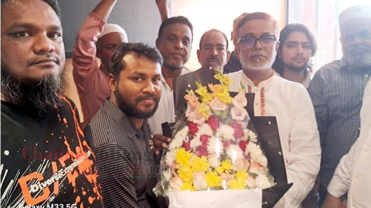 নাসিক প্রশাসক এড. সাখাওয়াতকে  ১নং ওয়ার্ড কৃষক দলের শুভেচ্ছা
