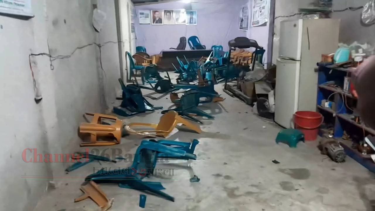 মাগুরায় ভিজিএফ কার্ড বণ্টন নিয়ে বিএনপির দু&rsquo;গ্রুপের সংঘর্ষ: আহত ১৫