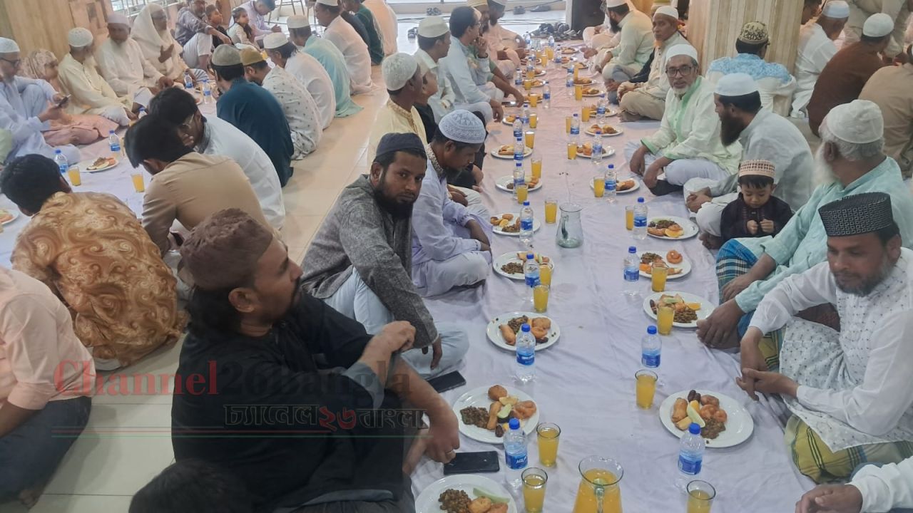 দক্ষিণ সস্তাপুরে পঞ্চায়েত কমিটির ইফতার ও দোয়া মাহফিল