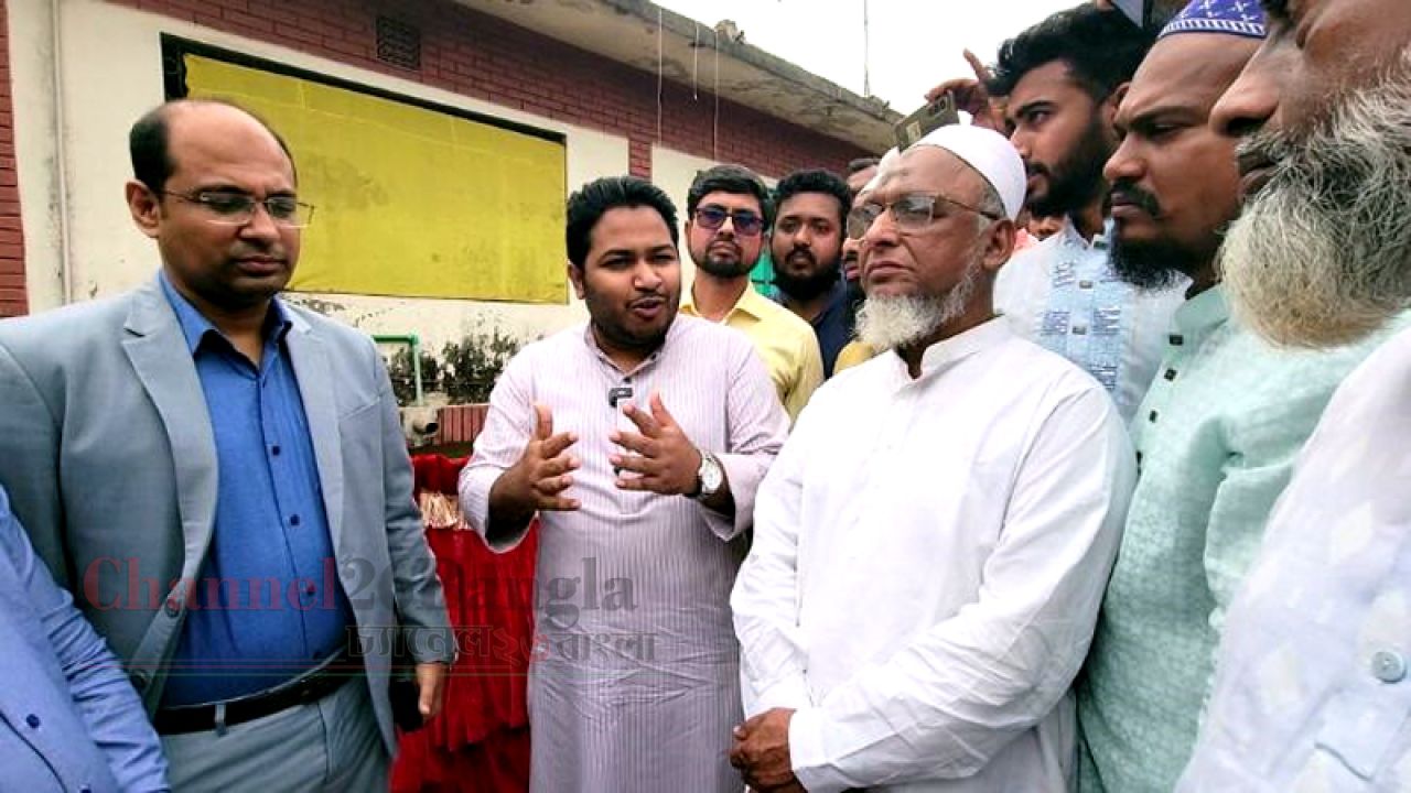 রাজনৈতিক ছত্রছায়ায় অবৈধভাবে ধলেশ্বরী নদী  থেকে মাটি তোলা হচ্ছে : এমপি আল আমিন