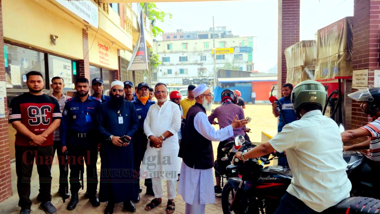 জ্বালানি সরবরাহ স্বাভাবিক রাখতে জেলাজুড়ে প্রশাসনের অভিযান