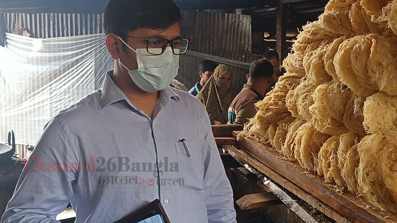 বালিয়াডাঙ্গীতে অস্বাস্থ্যকর পরিবেশে সেমাই তৈরি: ২০ হাজার টাকা জরিমানা