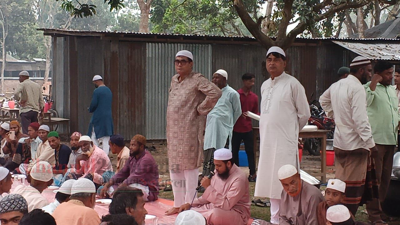 বালিয়াডাঙ্গীতে বিএনপির গণ ইফতার ও দোয়া মাহফিল অনুষ্ঠিত
