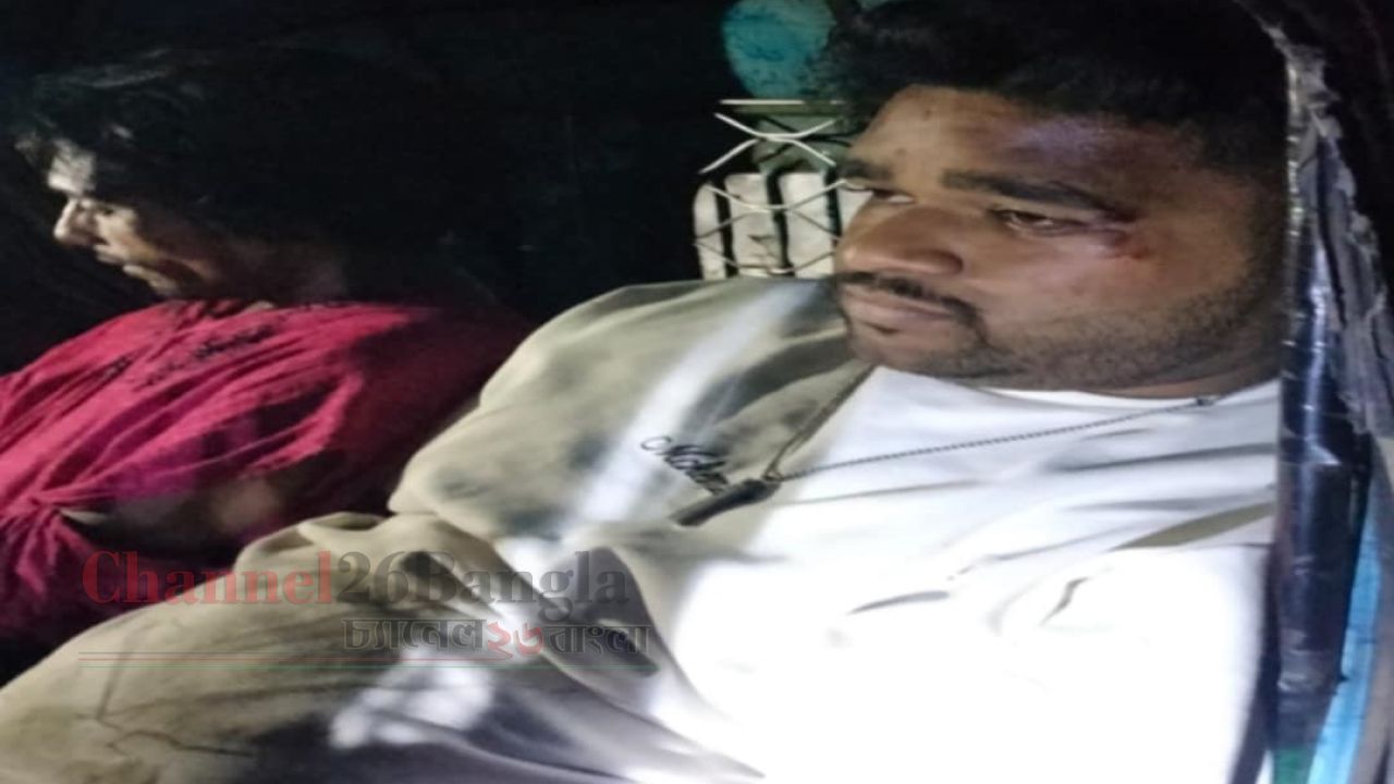 বন্দরে ছিনতাইয়ের প্রস্তুতিকালে দেশীয় অস্ত্রসহ আটক ২