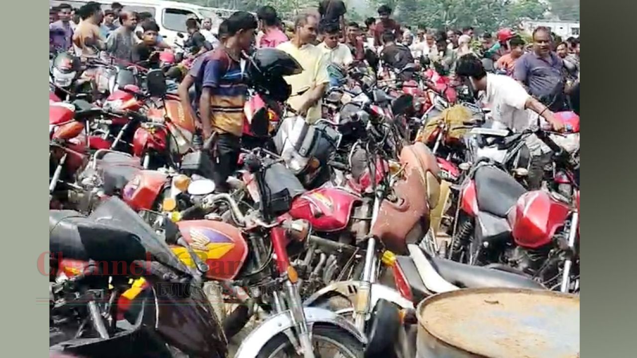 ঠাকুরগাঁওয়ে মোটরসাইকেলে জ্বালানি নিতে লাগবে ফুয়েল কার্ড