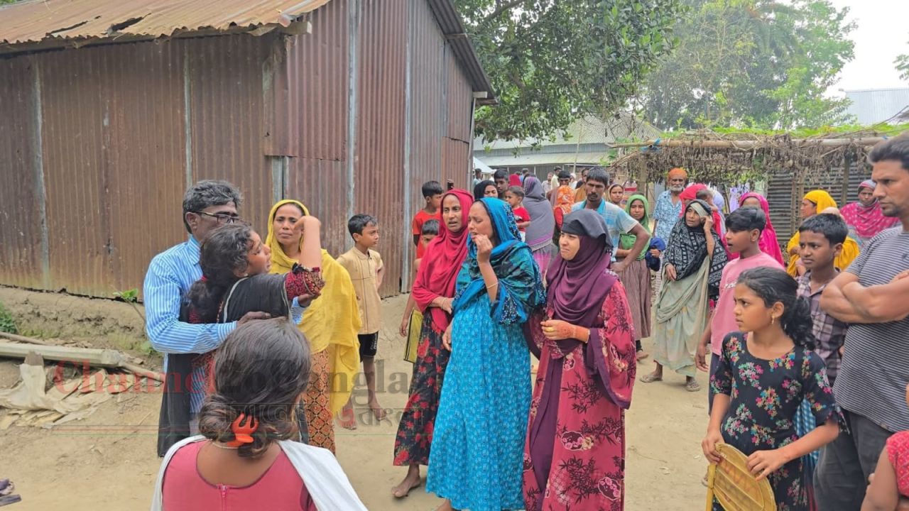 সাঁথিয়ায় দিনমজুরকে কুপিয়ে হত্যা, আটক ৩