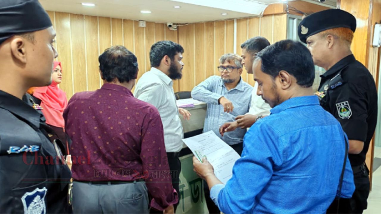 নারায়ণগঞ্জে ৩ ক্লিনিককে ৫ লাখ টাকা জরিমানা