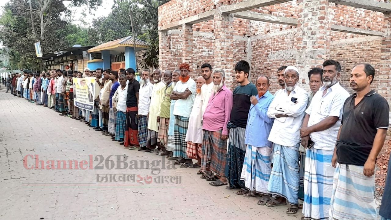 রূপগঞ্জে মিথ্যা মামলায় প্রবাসী পরিবারকে হয়রানির প্রতিবাদে মানববন্ধন