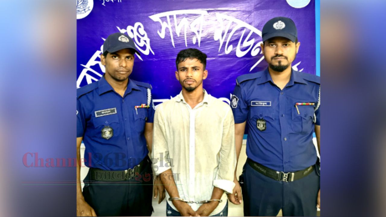নারায়ণগঞ্জে পুলিশ সদস্যের পিস্তল ছিনতাই: আরও একজন গ্রেপ্তার