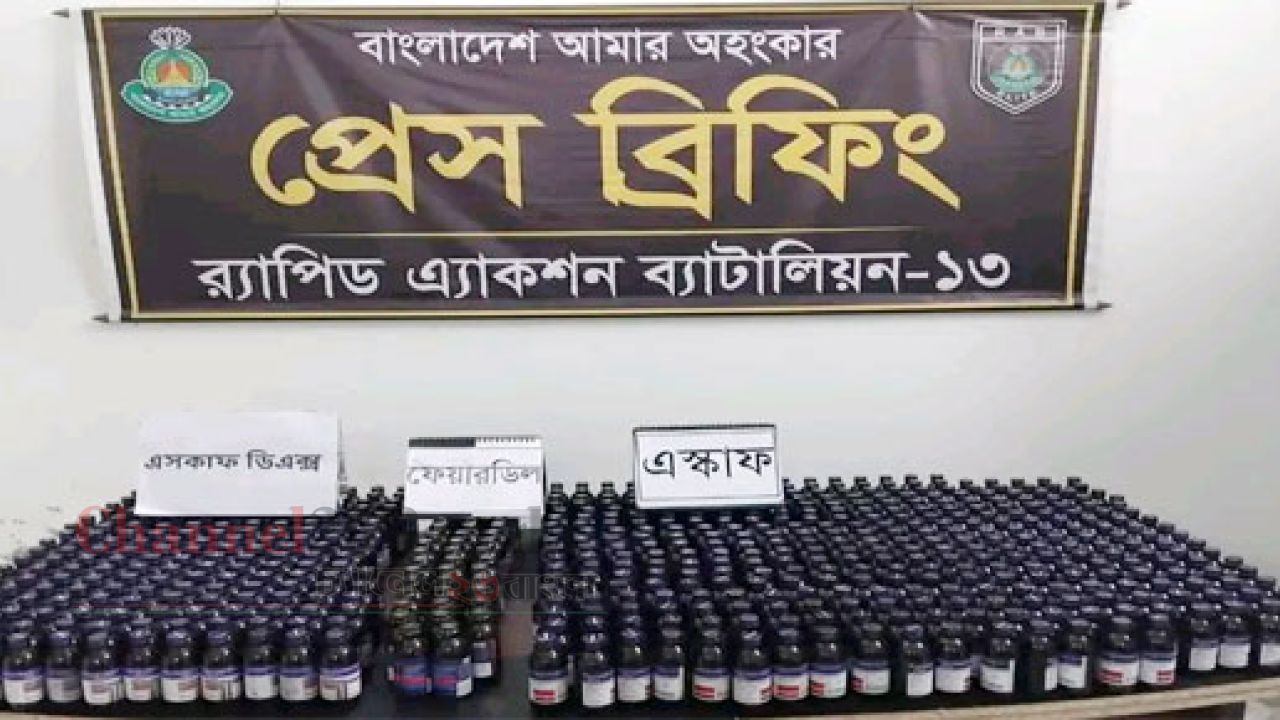 লালমনিরহাটে র&zwnj;্যাবের অভিযান: বিপুল পরিমাণ মাদকসহ আটক ৩