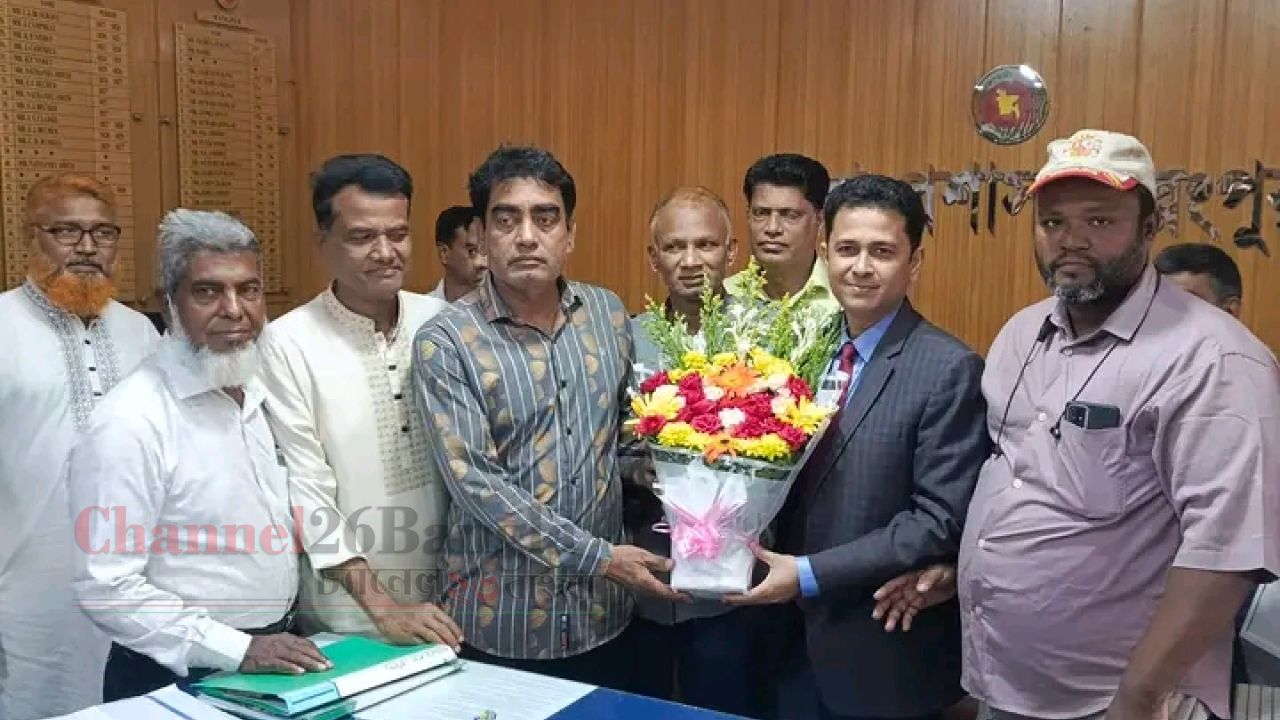 রংপুরের নবনিযুক্ত জেলা প্রশাসককে মহানগর বিএনপির শুভেচ্ছা