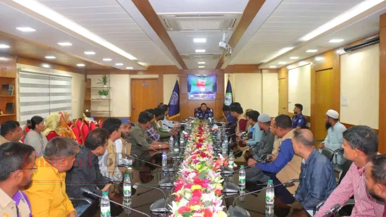 রংপুরে ডিবির সাথে নবাগত পুলিশ সুপারের মতবিনিময়: মাদক ও জুয়ার বিরুদ্ধে কঠোর হুঁশিয়ারি