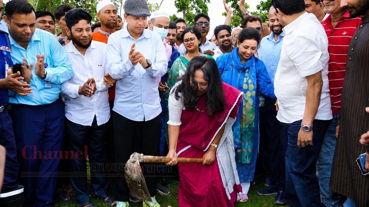 শেরপুর সদরে খাল পুনঃখনন কর্মসূচির উদ্বোধন