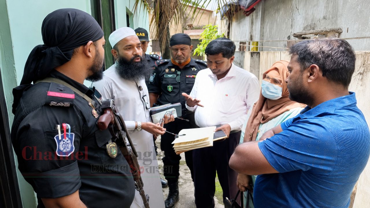 সিদ্ধিরগঞ্জে অস্বাস্থ্যকর পরিবেশে খাদ্য তৈরি: সম্রাট ফুডকে লাখ টাকা জরিমানা