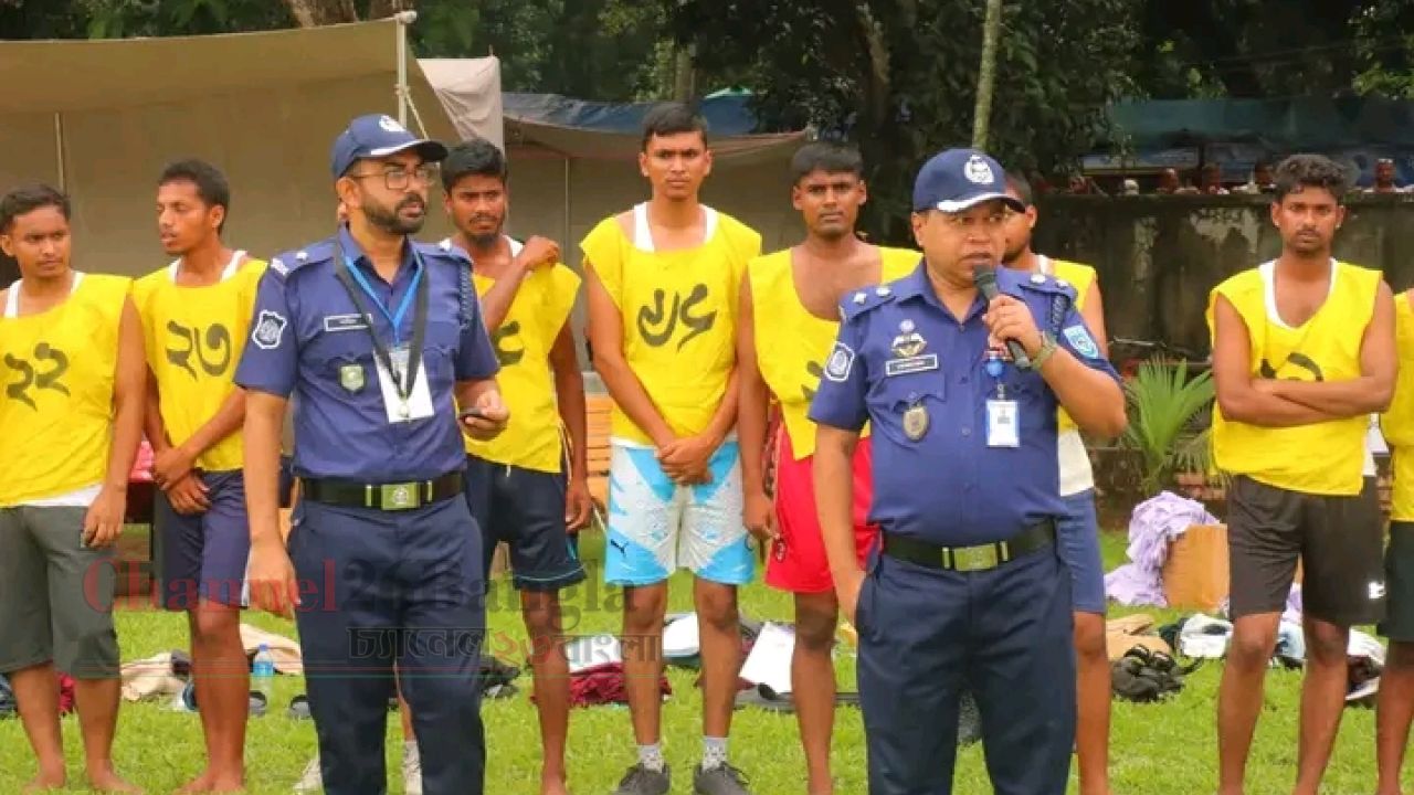 রংপুরে পুলিশ ক্যাডেট এএসআই নিয়োগে শারীরিক সক্ষমতা পরীক্ষা অনুষ্ঠিত