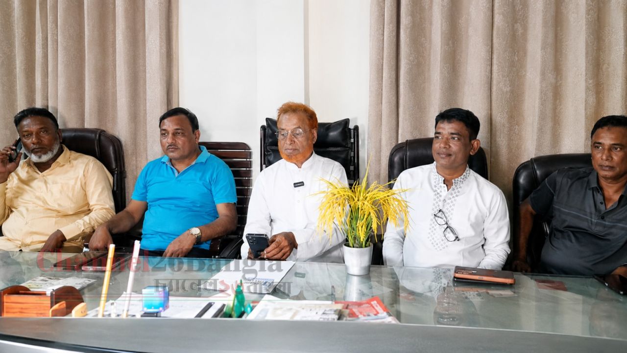 ষড়যন্ত্রকারীদের বিভ্রান্তিতে কান না দেওয়ার আহ্বান নৌযান শ্রমিক-কর্মচারী দলের